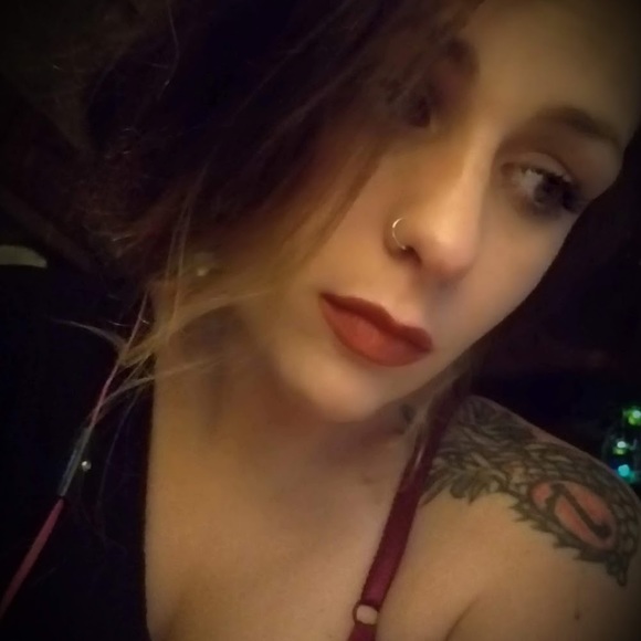 Meet your Posher, Kass - Picture 1 of 1